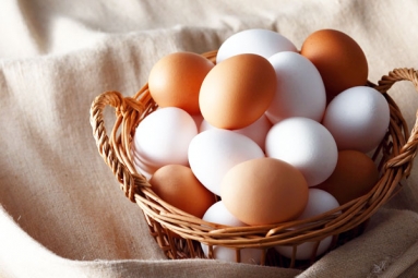 Brown Eggs Vs White Eggs: Which is Healthy?