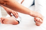 Swollen Feet heart, Swollen Feet news, swollen feet a sign of congestive heart failure, Swollen feet