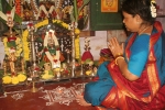 worshiping Vara Maha Lakshmi, varalakshmi vratham muraigal in tamil, how to perform varalakshmi puja varalakshmi vratham significance, Vratam