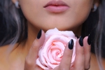 how to make lips darker naturally, how to make lips pink naturally, 10 effective home remedies to make your lips pink naturally, Beetroot juice