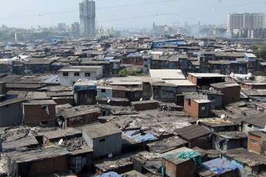 Spread of Covid-19 in Dharavi sets of red alarms in Maharashtra