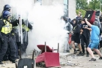 UK protests updates, attack on asylum, uk protest 400 arrested, The gathering