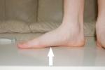 flat foot, treatment for flat foot, flat feet is it serious condition, Knee pain