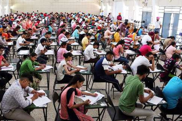 Supreme Court Seeks UGC’s Stand on Examinations
